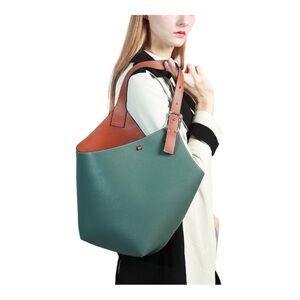 Maison de Beaute Marseilles Cholet Leather
Bucket Bag